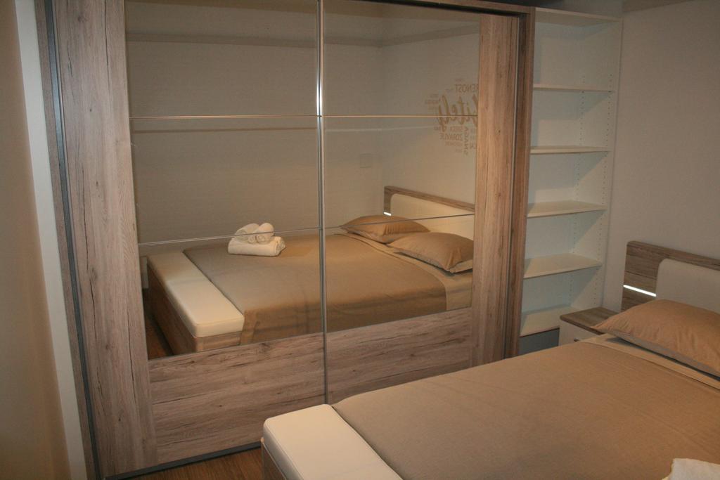 Olive Charm Apartment Umag Bagian luar foto