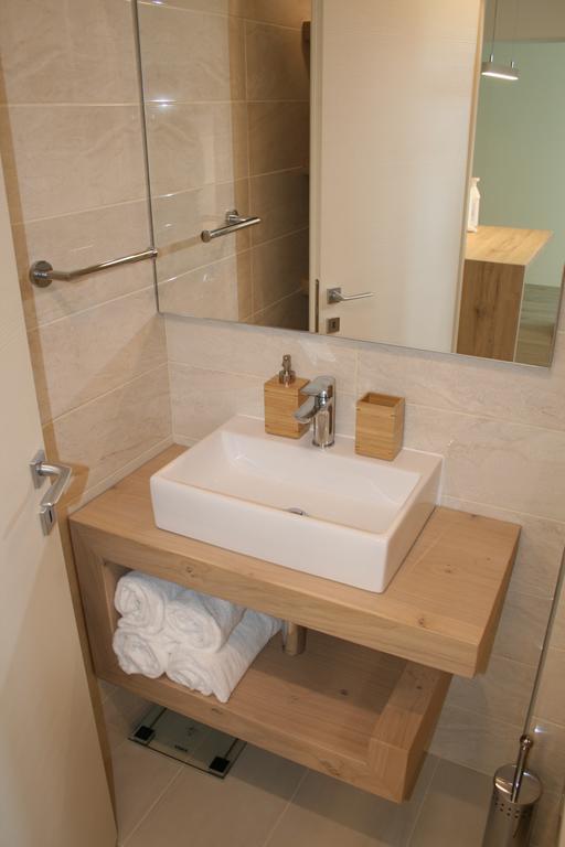 Olive Charm Apartment Umag Bagian luar foto